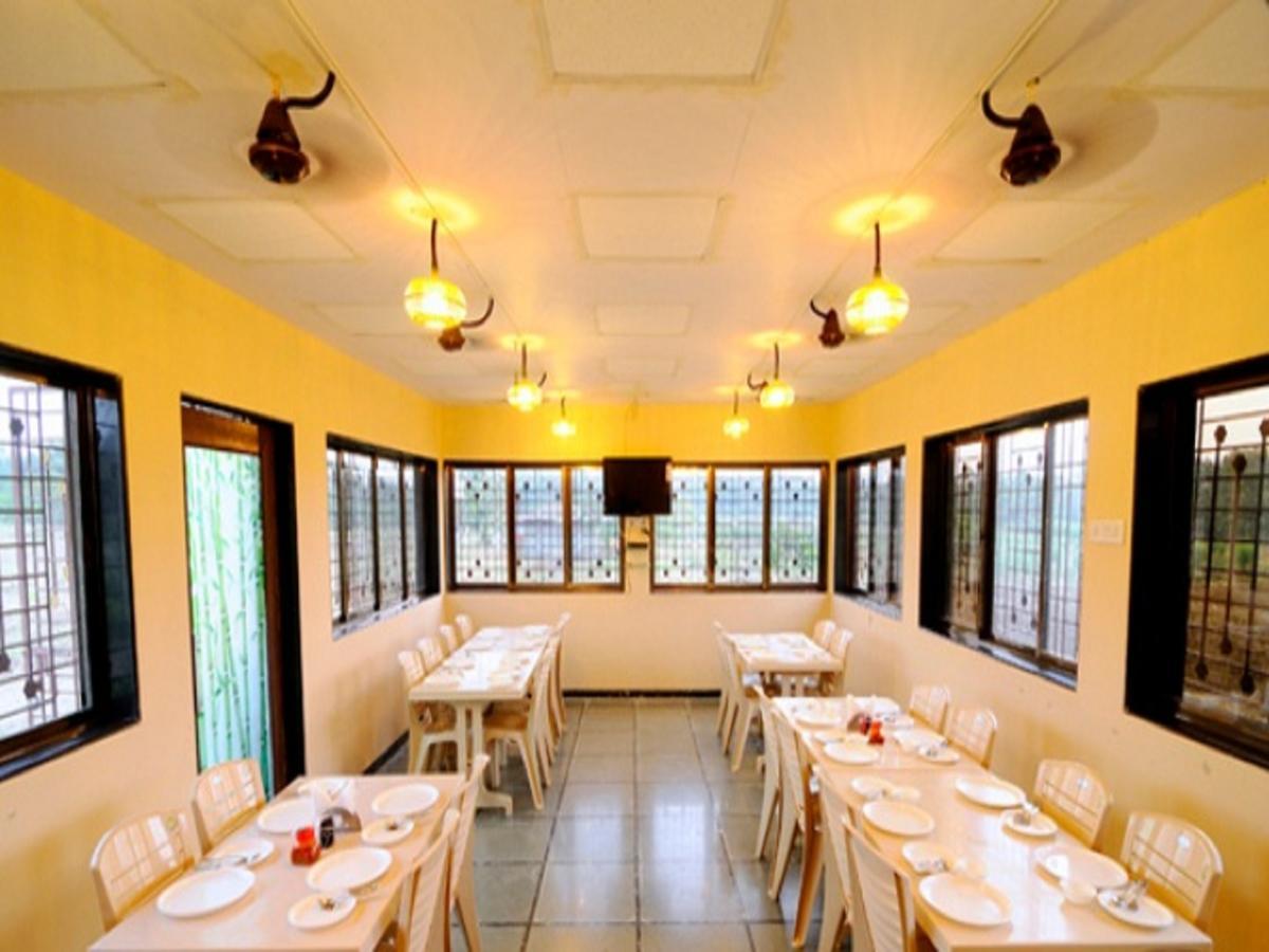 Tigers Heaven Resort Chimur Exterior photo